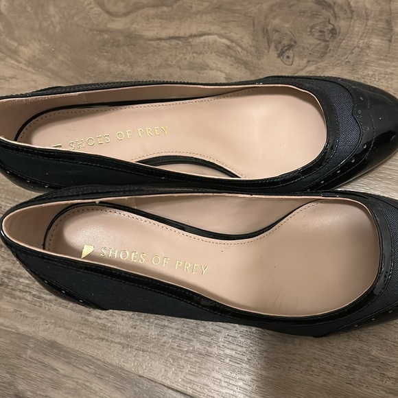 Heels - Picture 4 of 4